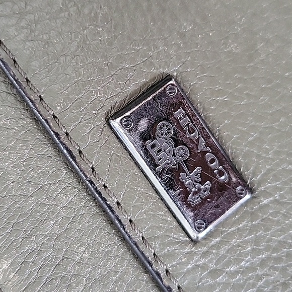 Coach - Picture 8 of 8